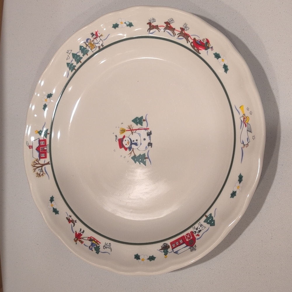 Pfaltzgraff (4 left) "Snow Village" dinner plate euc